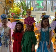 Powiększ zdjęcie „Marzanno, Marzanno Ty słomiana panno! Weź śniegi i lody i wynoś się do wody!”